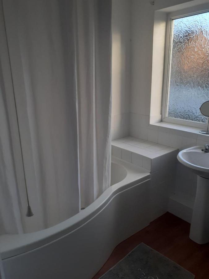 Carters Guesthouse Milton Keynes Extérieur photo